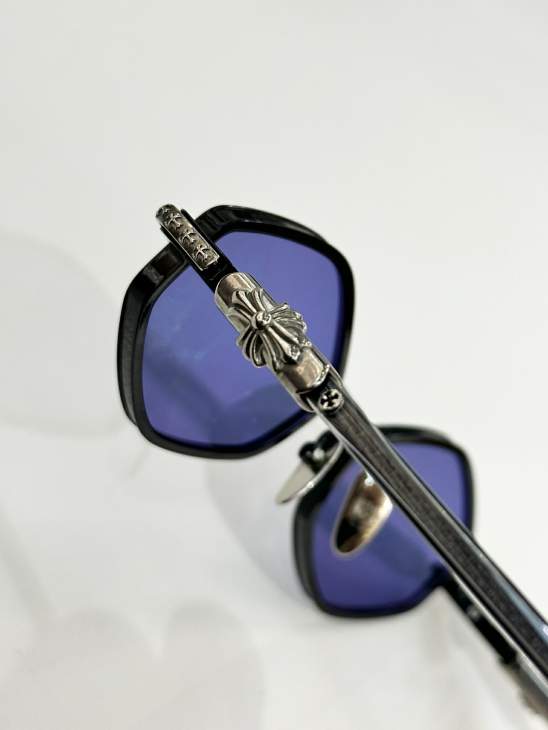Picture of Chrome Hearts Sunglasses _SKUfw76704351fw